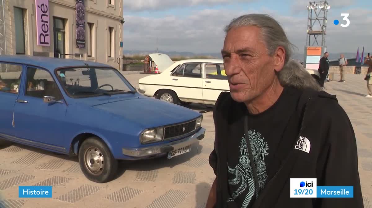 Une exposition originale est proposée à bord de l'emblématique voiture Renault 12.