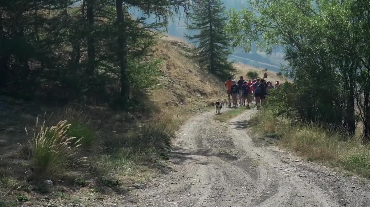 Par sa situation géographique, le Queyras constitue un monde à part, à la croisée des chemins entre les Alpes et la Méditerranée