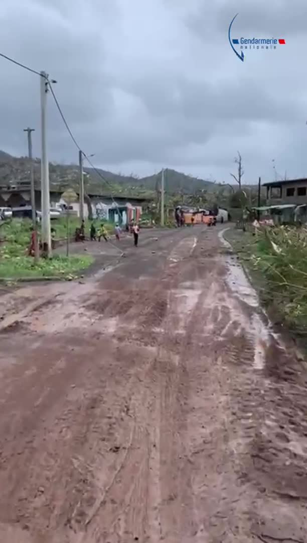 Les images de la gendarmerie montrent la dévastation causée par le cyclone Chido.