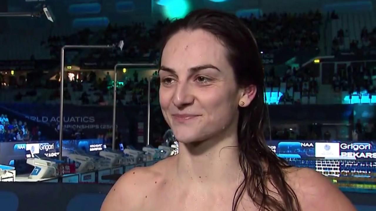 Beryl Gastaldello brille lors des Championnats du monde de natation en petit bassin à Budapest, décrochant la médaille d’argent sur le 50m papillon tout en établissant un nouveau record de France. Après la course, elle confie : « J'ai du mal à le croire »