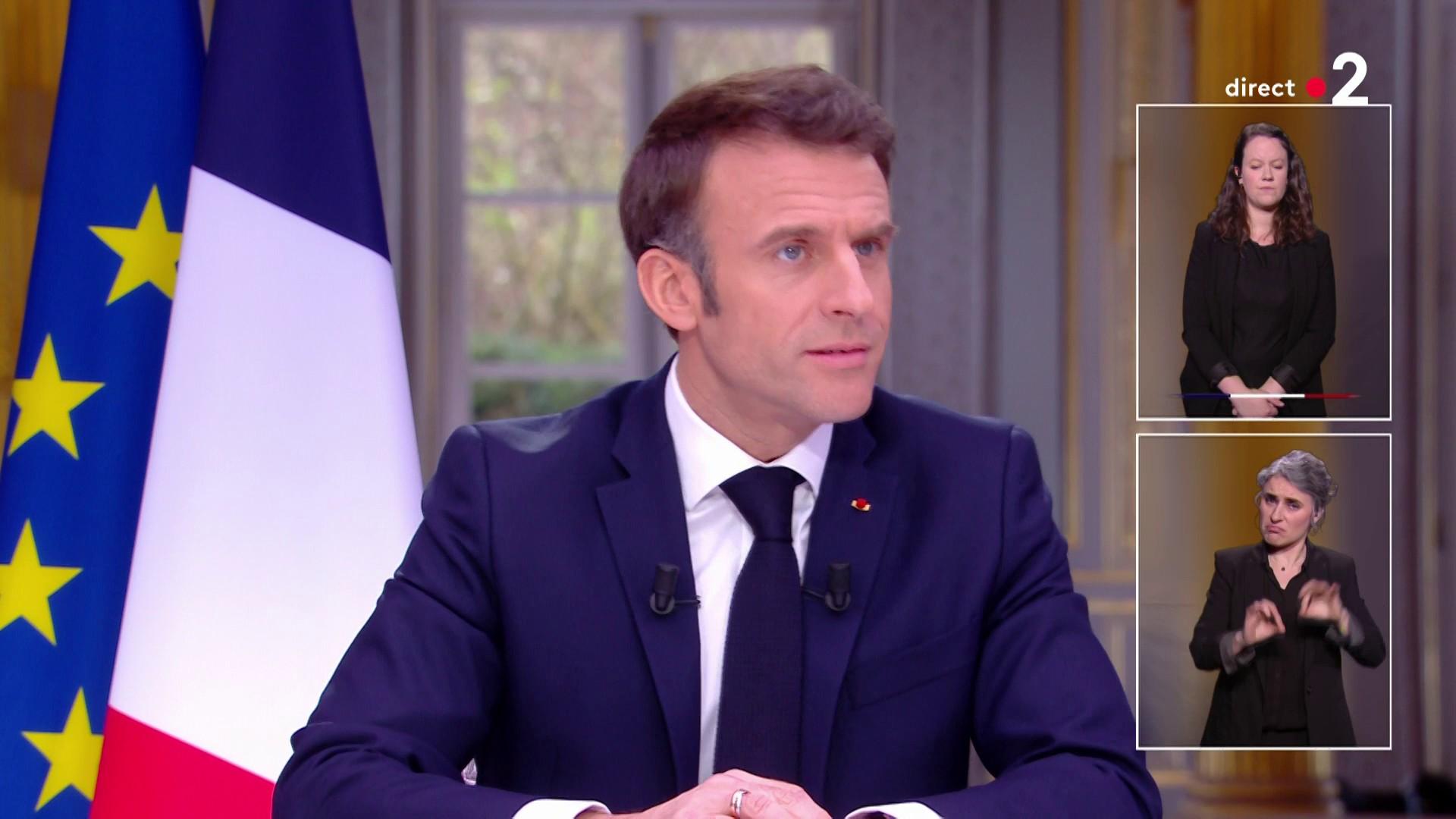 "On ne peut accepter ni les factieux ni les factions", déclare Emmanuel Macron